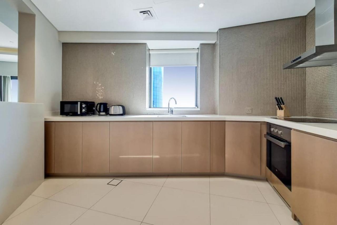 Damac Paramount B - Beautiful Three Bedroom